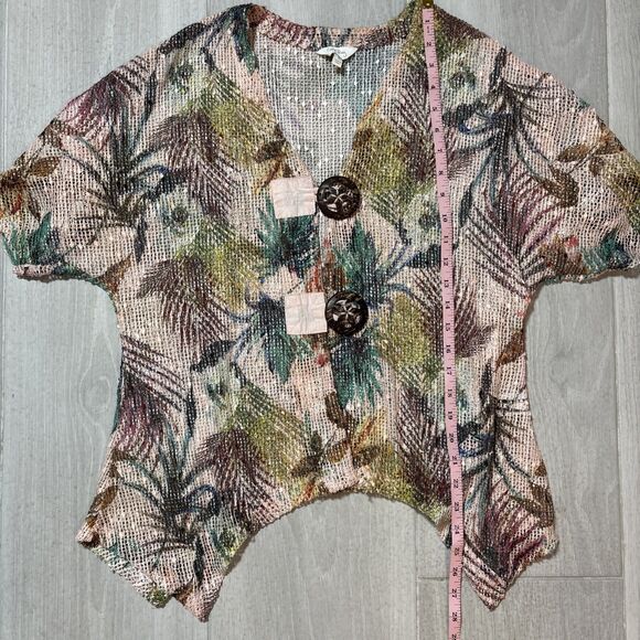 Boho Coastal open Knit Top M Shark Bite Hem Resort Beach Vacation SZ S - Picture 8 of 10